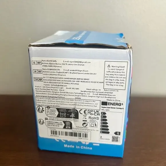 USB-powered LED Mini Magic Ball Stage Light and Starry Projector, Black - Picture 5 of 6